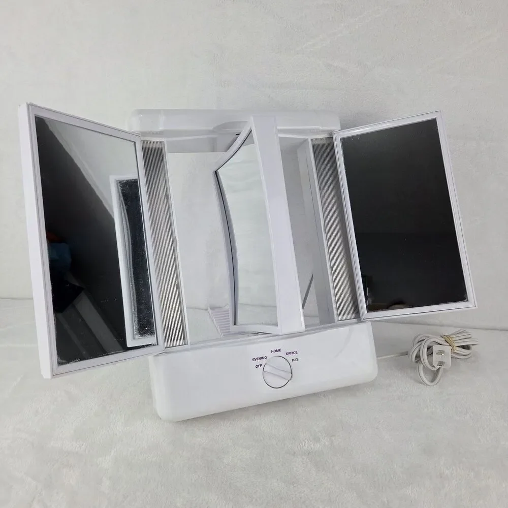 Vintage Conair TM7LX Lighted Tri-Fold Makeup Vanity Mirror 4 Settings Tested